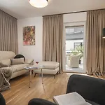 Monas Apartamento *