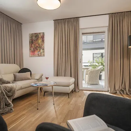 Monas Apartmán *