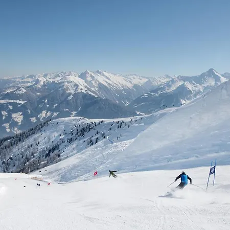 Monas Mayrhofen